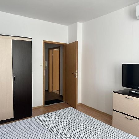 Oazis Cozy Beach Apartment Равда Екстер'єр фото
