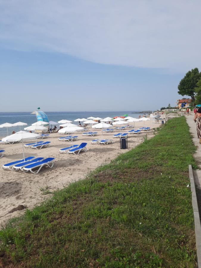 Oazis Cozy Beach Apartment Равда Екстер'єр фото