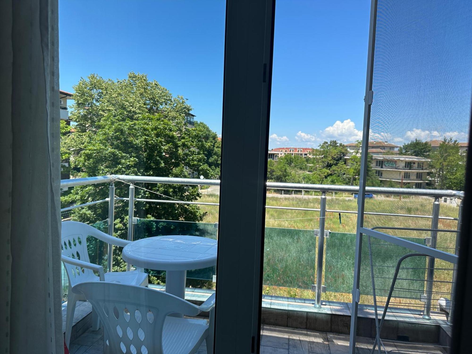 Oazis Cozy Beach Apartment Равда Екстер'єр фото