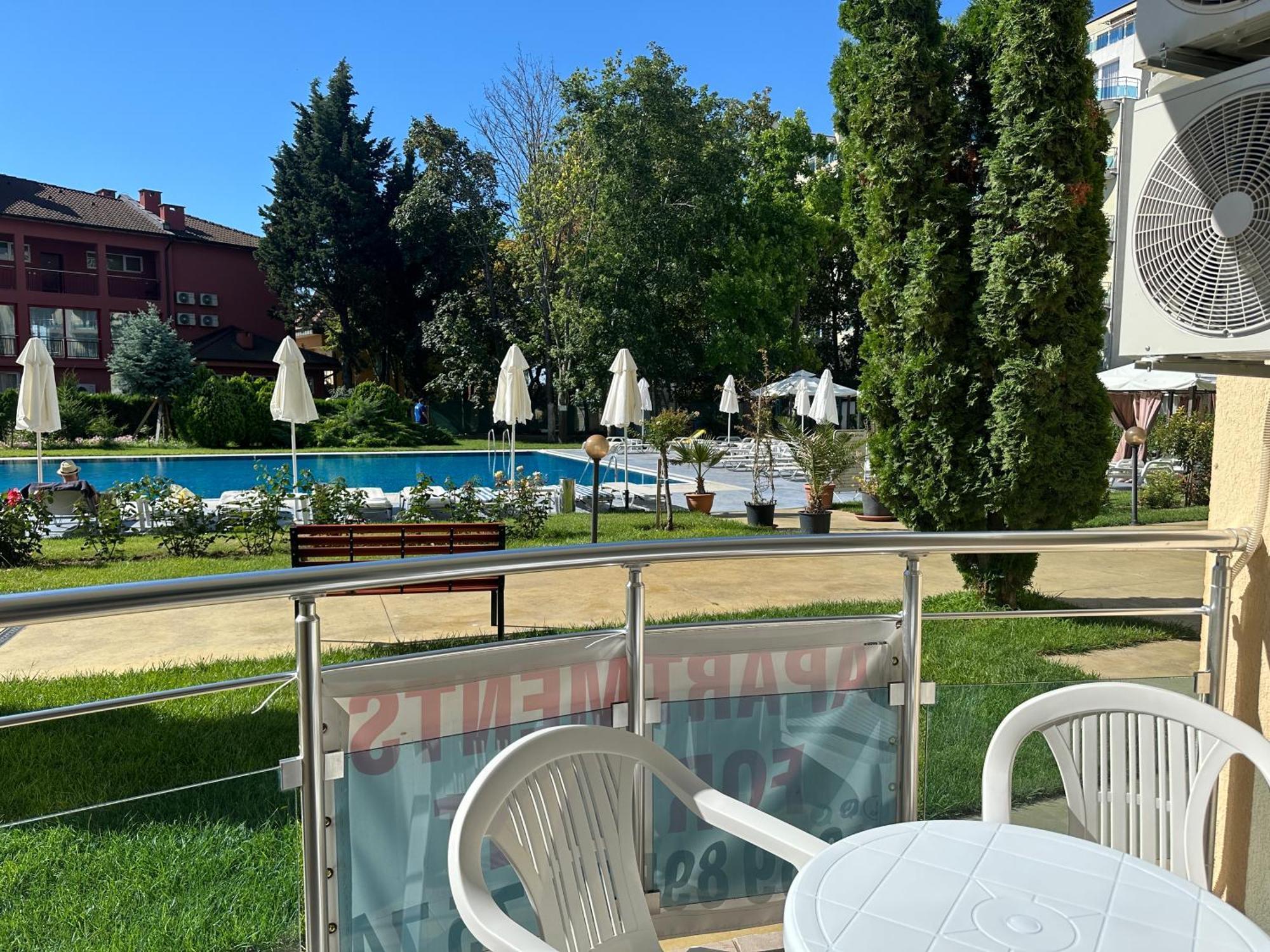 Oazis Cozy Beach Apartment Равда Екстер'єр фото